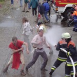 Nur mit den Kollegen von der Feuerwehr haben sie nicht gerechnet.  Foto: Schmidt