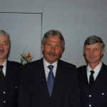 Udo Nagel zwischen dem Chef der Berufsfeuerwehr OBD Klaus Maurer und dem Chef der Freiwilligen Feuerwehren LBF Hermann Jonas