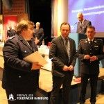 Ehrungen und Auszeichnungen durch LBF Wronski, Senator Grote und Präsident der deutschen Feuerwehr Ziebs (v.l.n.r.)